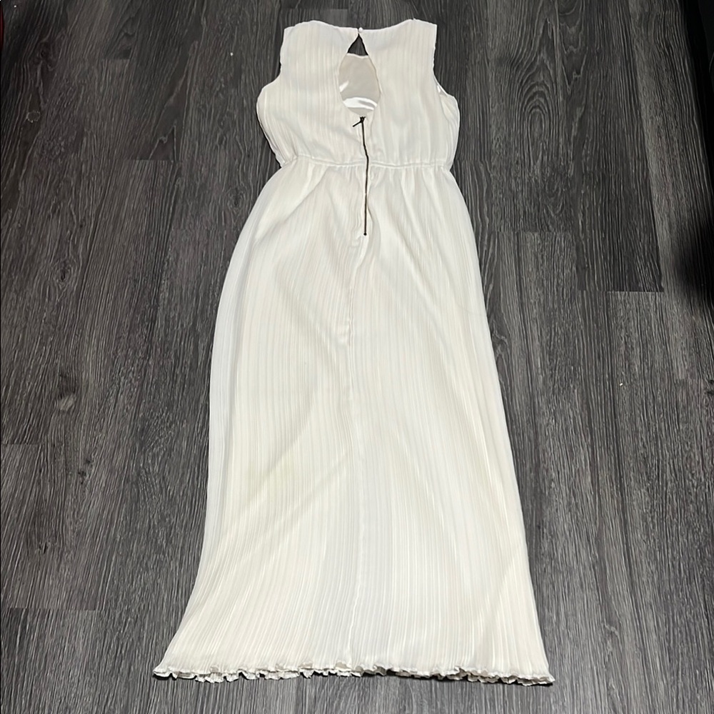 Badgley Mischka White Maxi Dress with Gold Accents - Picture 8 of 11